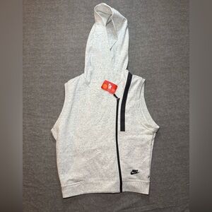 Nike Light Gray Zip-Up Sleeveless Vest